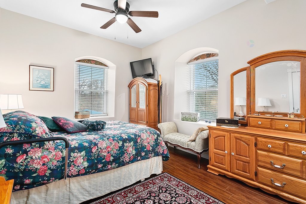 









16


Rue Mill

,
Portage-du-Fort,




QC
J0X2T0

