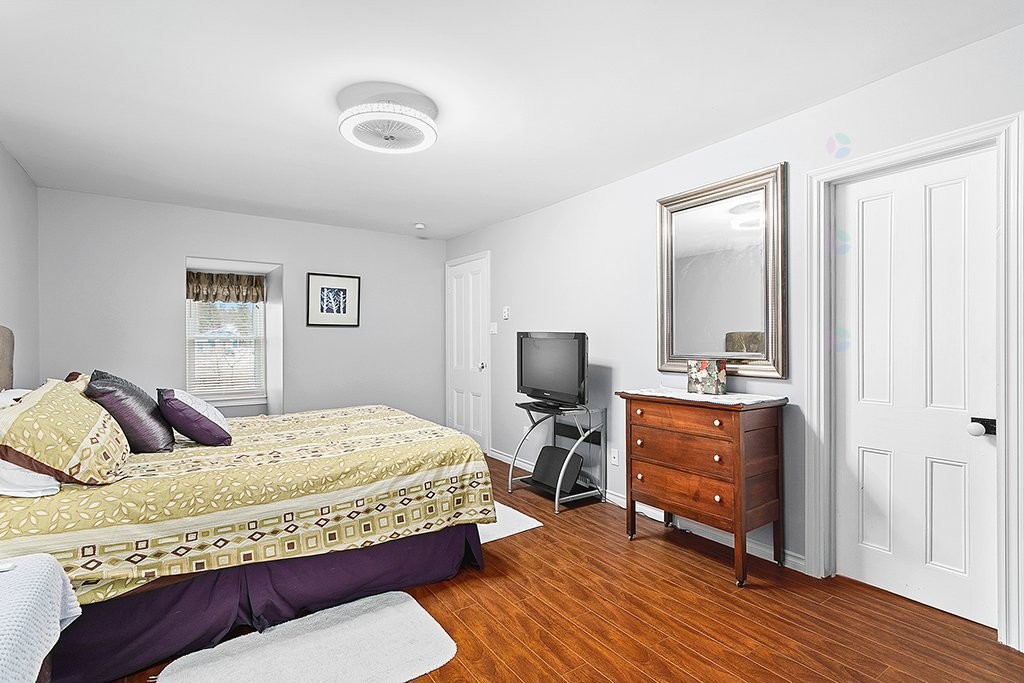 









16


Rue Mill

,
Portage-du-Fort,




QC
J0X2T0

