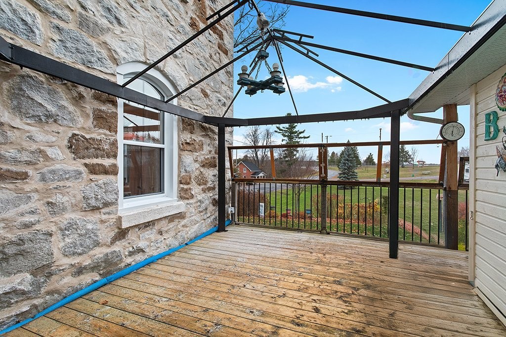 









16


Rue Mill

,
Portage-du-Fort,




QC
J0X2T0

