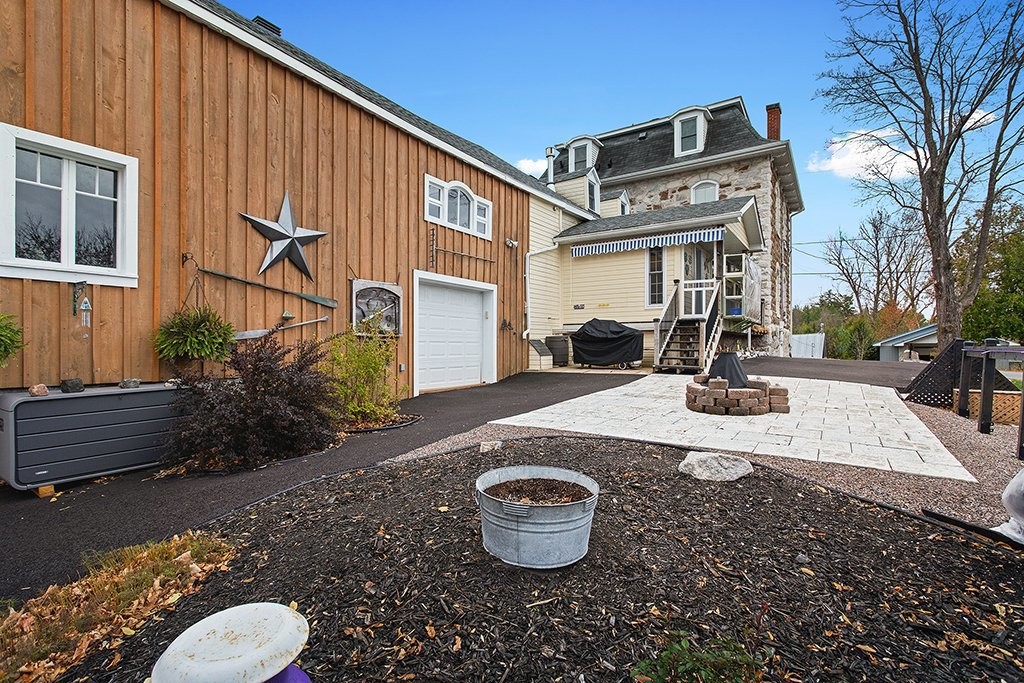 









16


Rue Mill

,
Portage-du-Fort,




QC
J0X2T0

