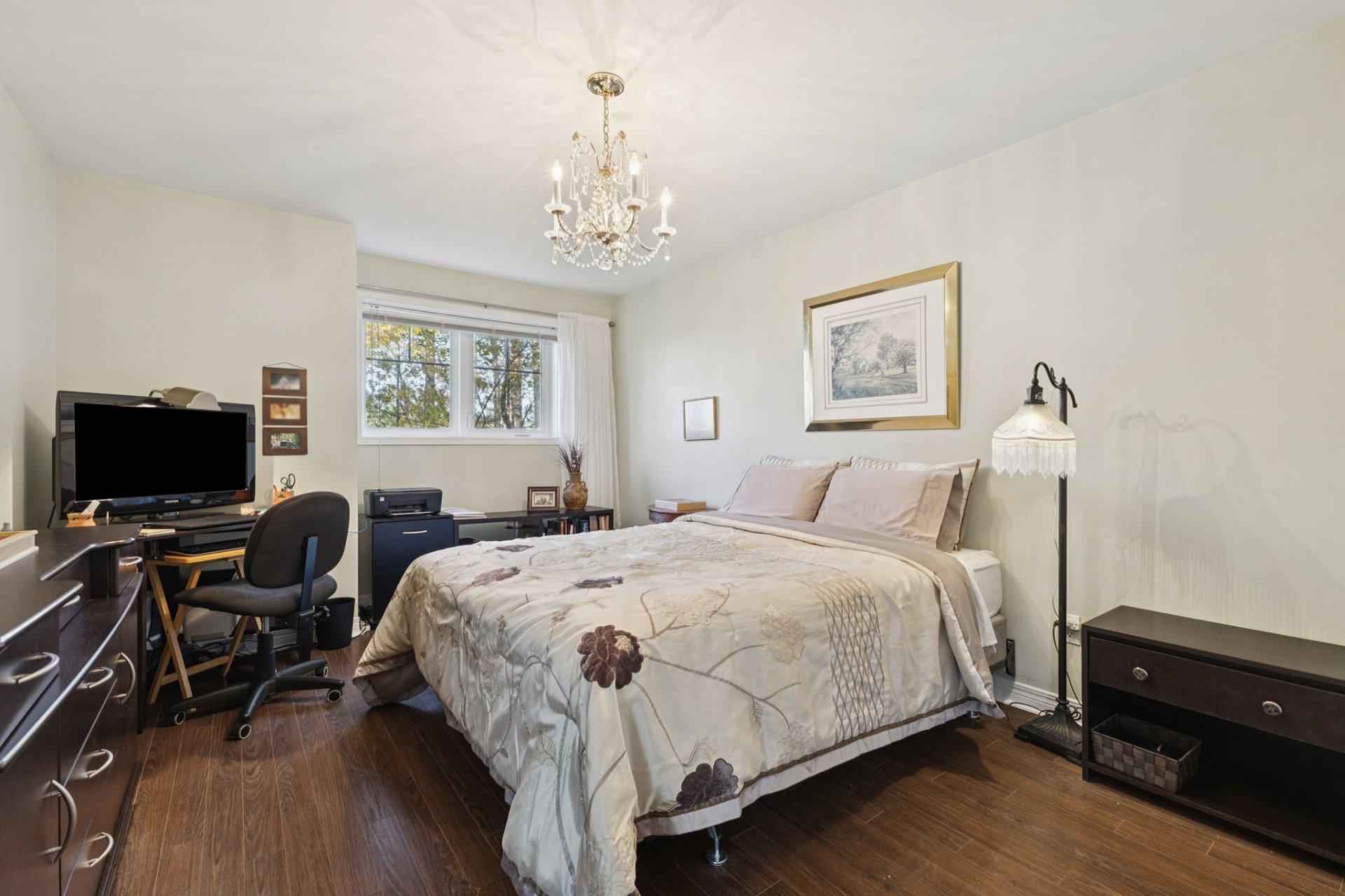 









471


Rue de Cannes

, 103,
Gatineau (Gatineau),




QC
J8V4E6

