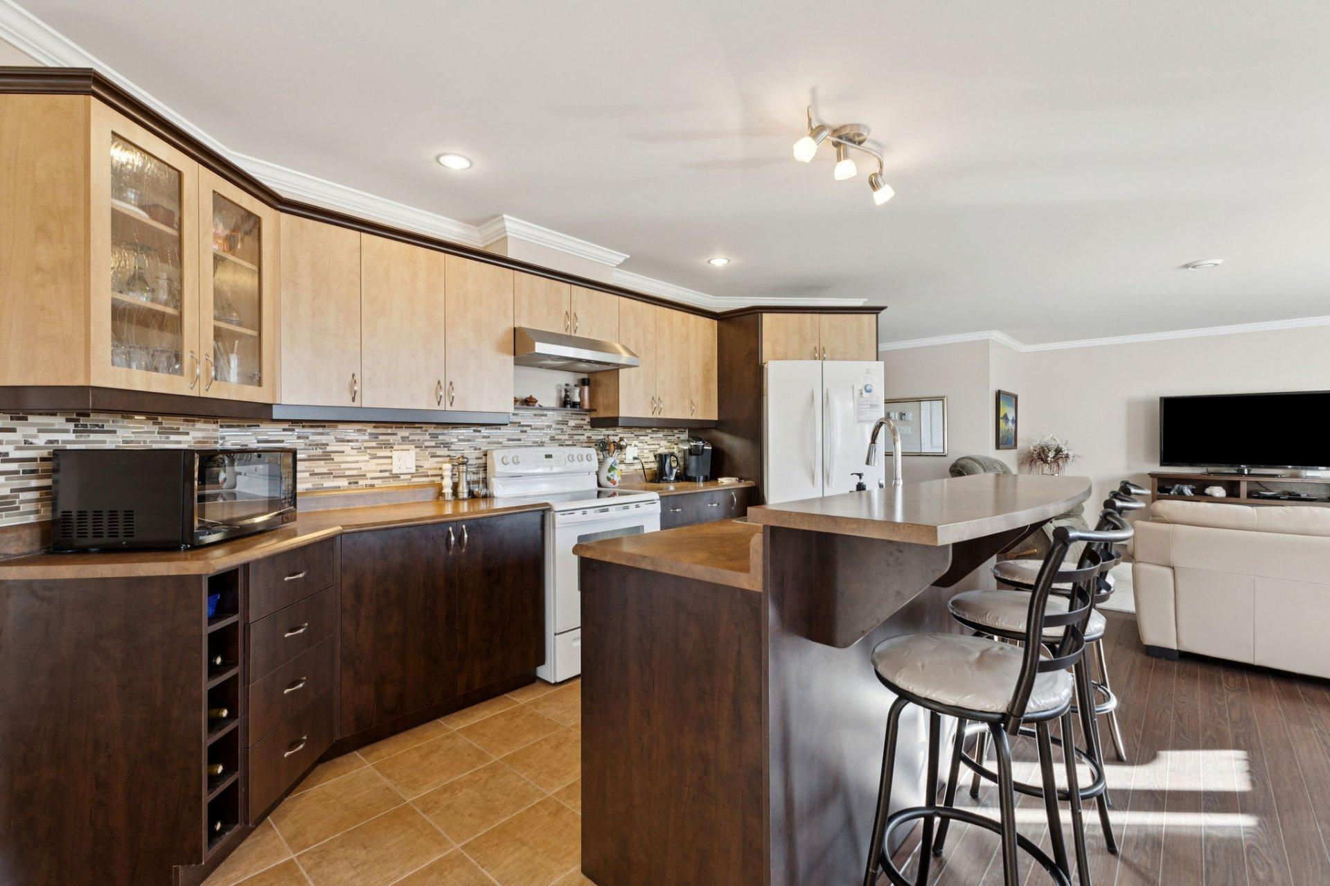 









471


Rue de Cannes

, 103,
Gatineau (Gatineau),




QC
J8V4E6

