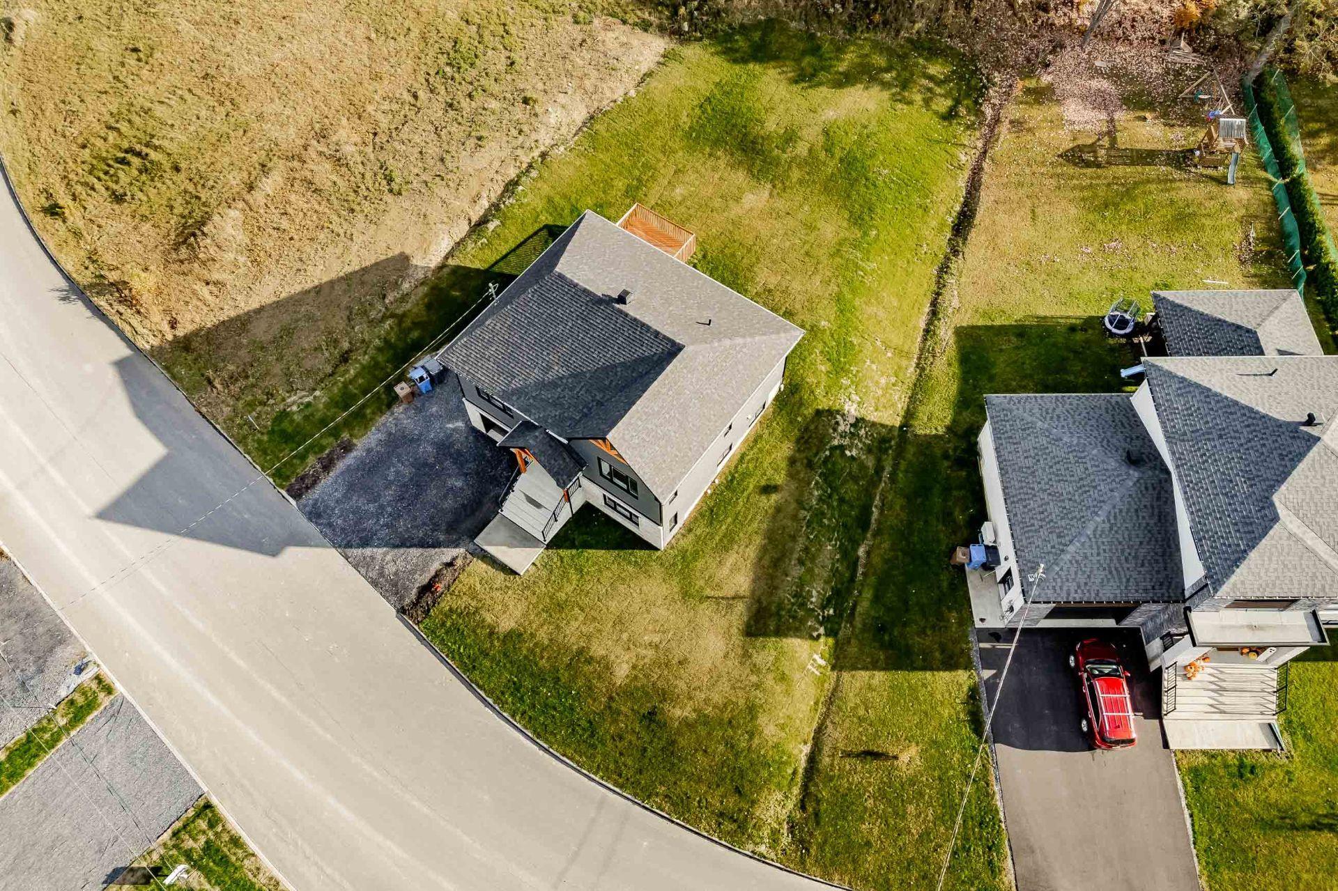 









780


Rue Mcauley

,
Coaticook,




QC
J1A1J9

