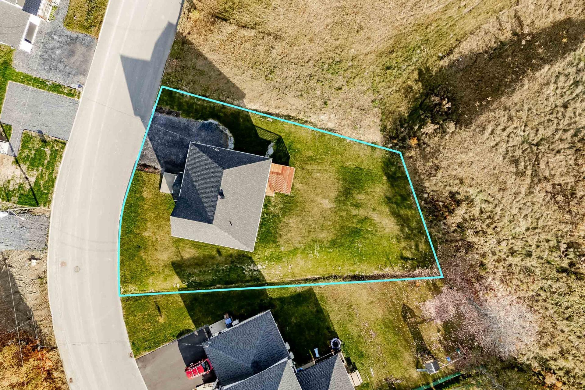 









780


Rue Mcauley

,
Coaticook,




QC
J1A1J9

