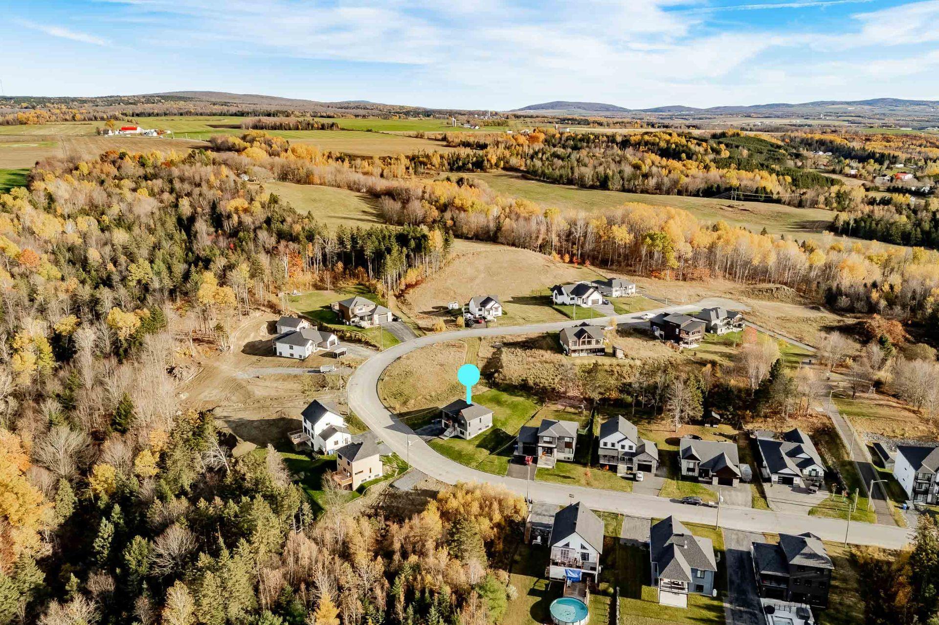 









780


Rue Mcauley

,
Coaticook,




QC
J1A1J9

