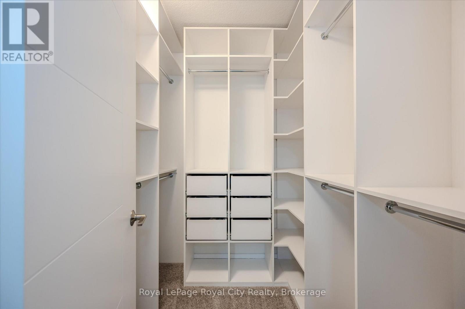 












49 RYDER AVENUE

,
Guelph (Kortright West),




Ontario
N1G0H1

