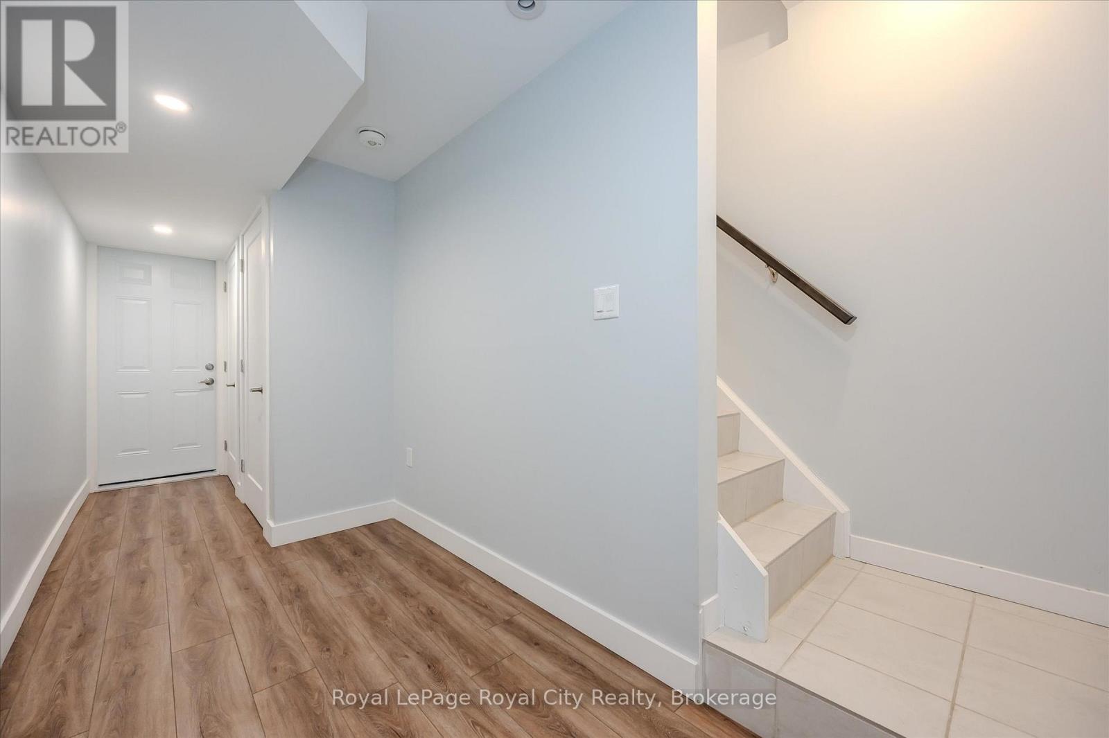 












49 RYDER AVENUE

,
Guelph (Kortright West),




Ontario
N1G0H1

