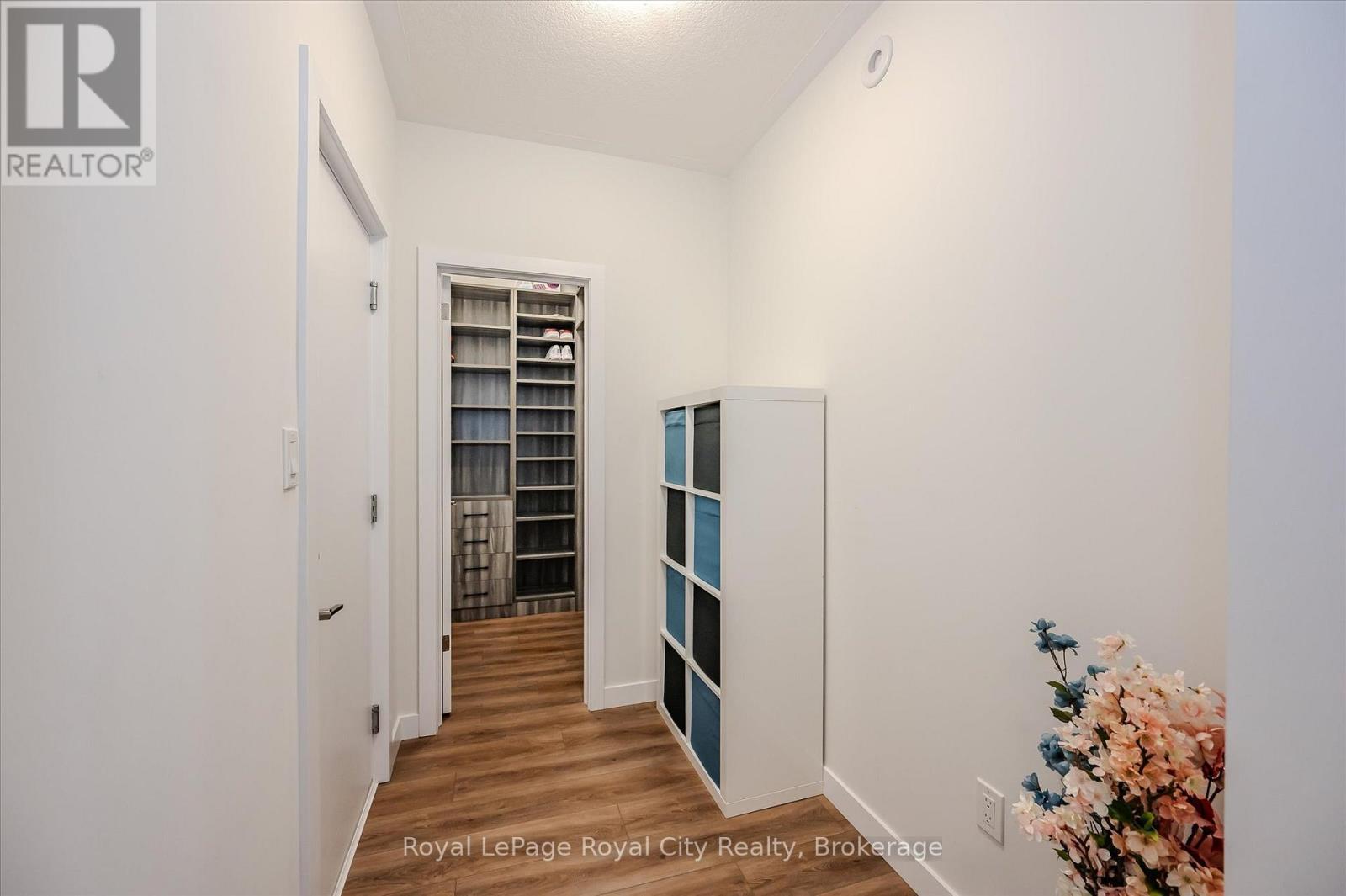 












49 RYDER AVENUE

,
Guelph (Kortright West),




Ontario
N1G0H1

