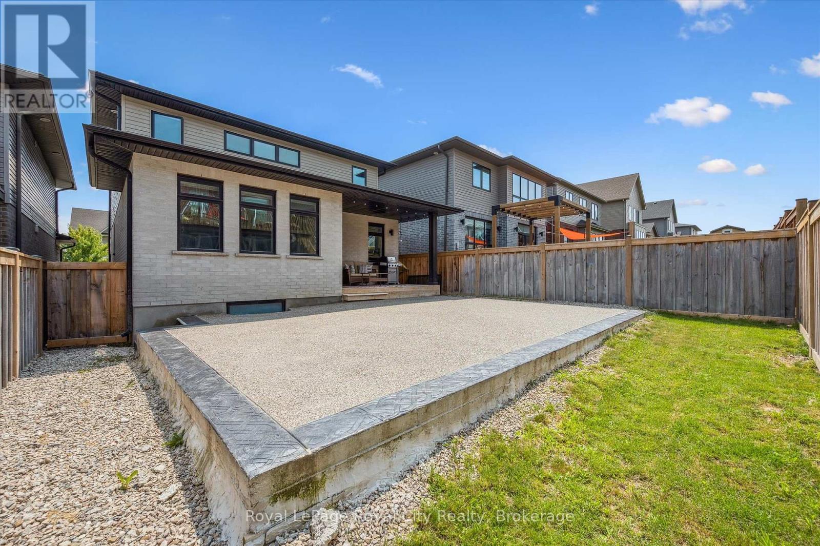 












49 RYDER AVENUE

,
Guelph (Kortright West),




Ontario
N1G0H1

