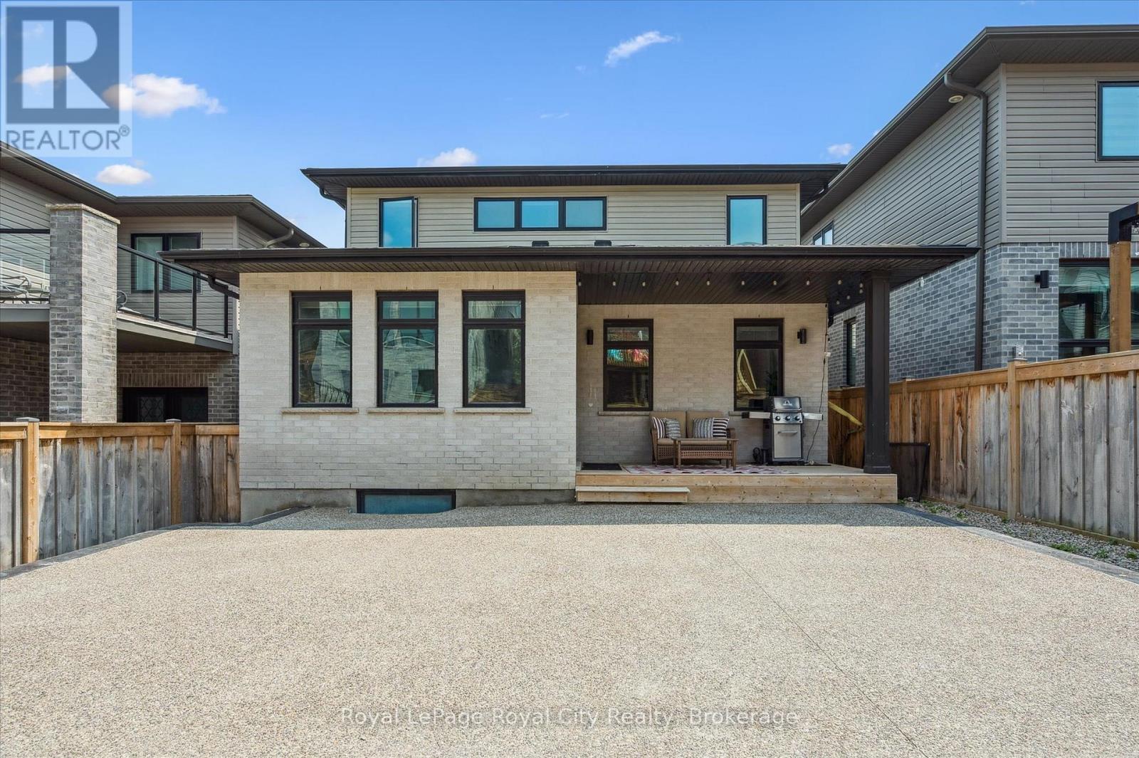 












49 RYDER AVENUE

,
Guelph (Kortright West),




Ontario
N1G0H1

