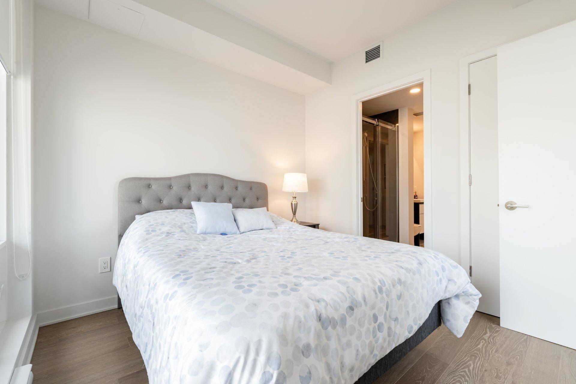 









1188


Rue St-Antoine O.

, 2507,
Montréal (Ville-Marie),




QC
H3C1B4

