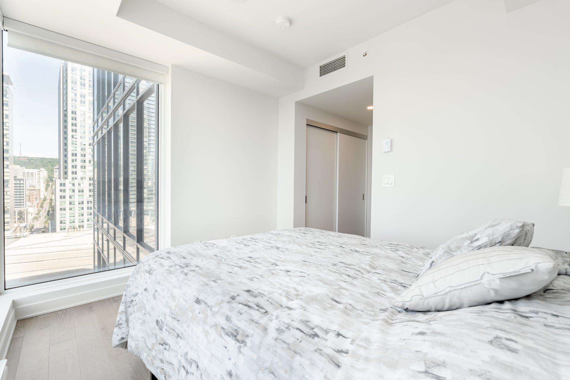 









1188


Rue St-Antoine O.

, 2507,
Montréal (Ville-Marie),




QC
H3C1B4

