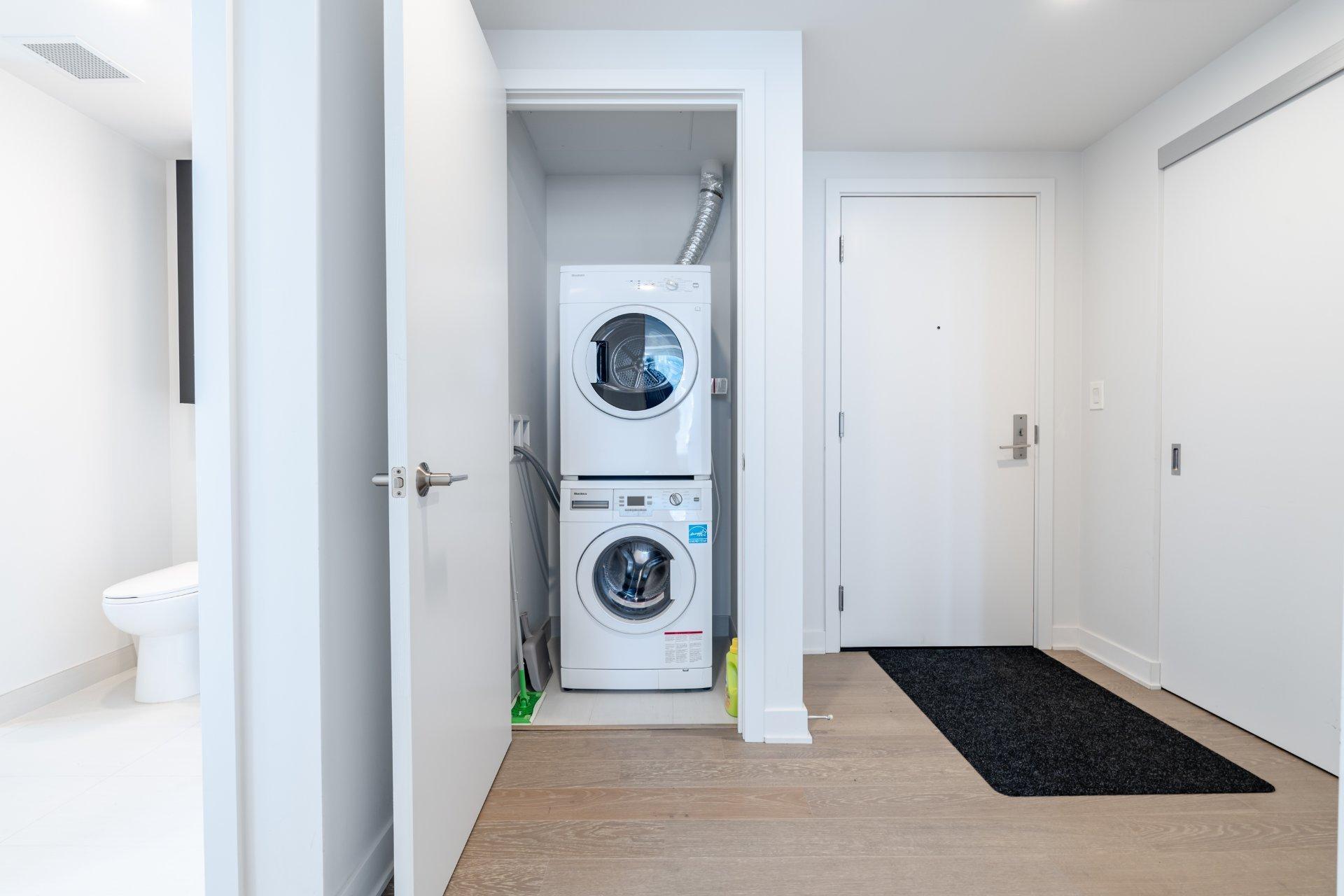 









1188


Rue St-Antoine O.

, 2507,
Montréal (Ville-Marie),




QC
H3C1B4

