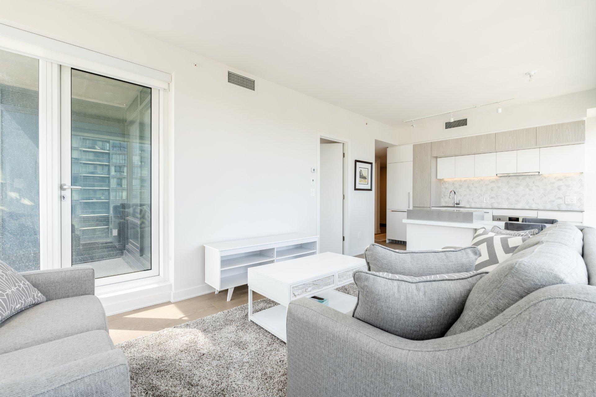 









1188


Rue St-Antoine O.

, 2507,
Montréal (Ville-Marie),




QC
H3C1B4

