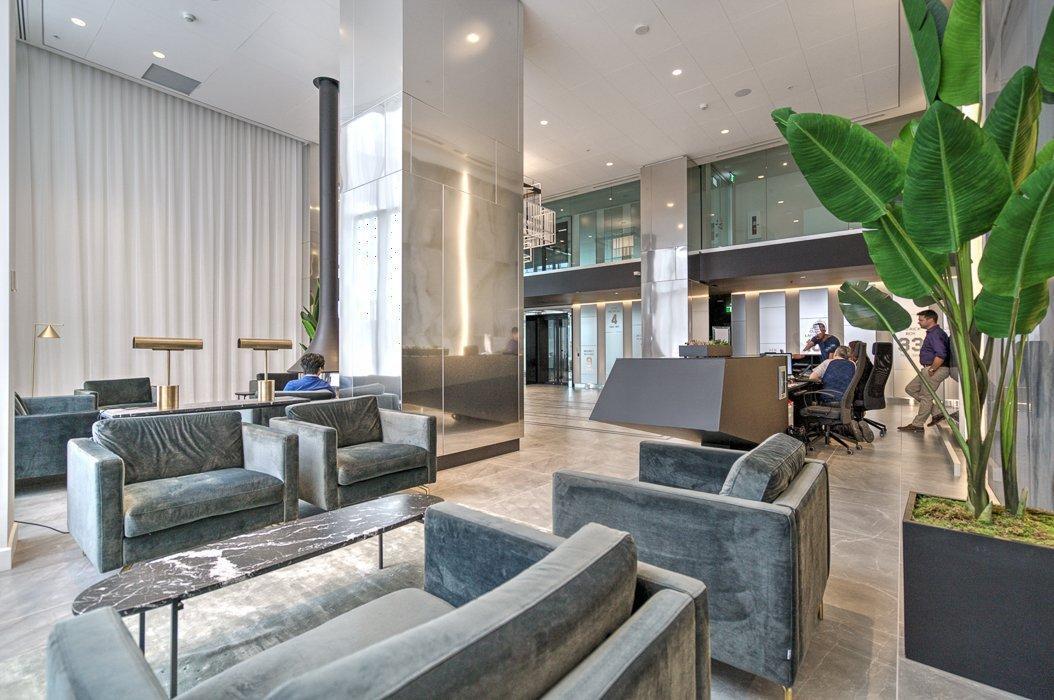 









1188


Rue St-Antoine O.

, 2507,
Montréal (Ville-Marie),




QC
H3C1B4

