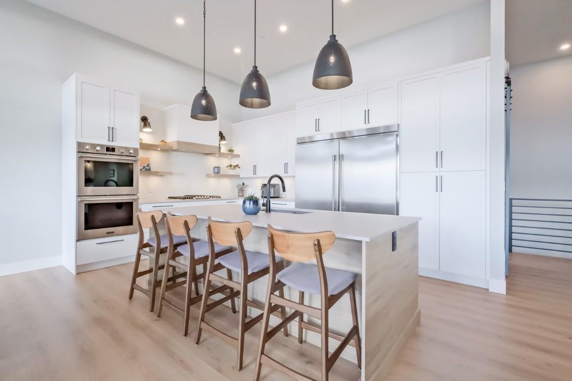 









9874


Beacon Hill

Drive,
Lake Country,




BC
V4V 0A9

