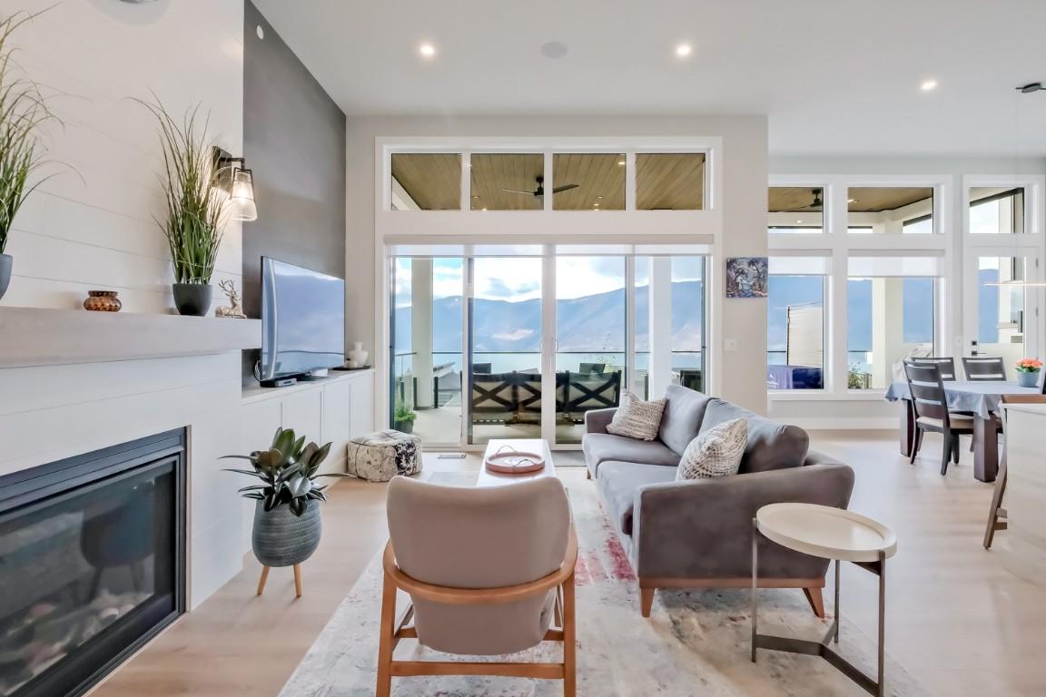 









9874


Beacon Hill

Drive,
Lake Country,




BC
V4V 0A9

