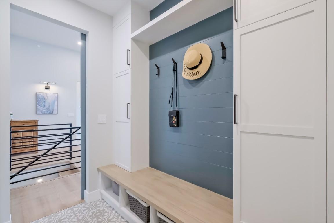 









9874


Beacon Hill

Drive,
Lake Country,




BC
V4V 0A9

