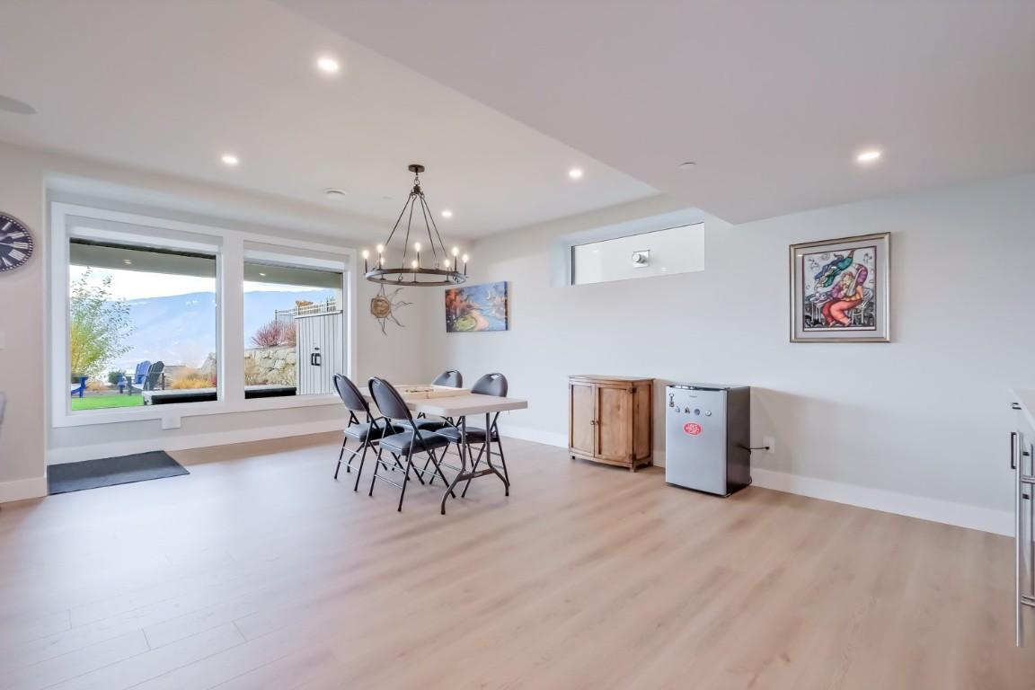 









9874


Beacon Hill

Drive,
Lake Country,




BC
V4V 0A9

