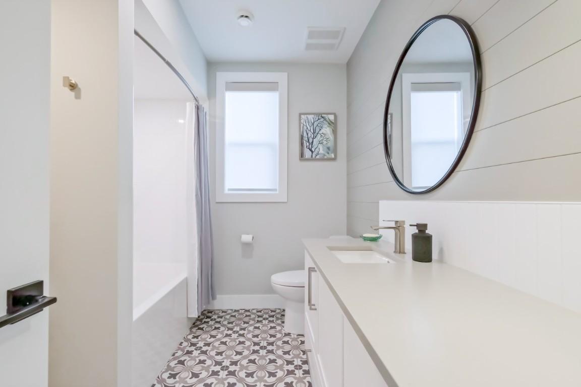 









9874


Beacon Hill

Drive,
Lake Country,




BC
V4V 0A9

