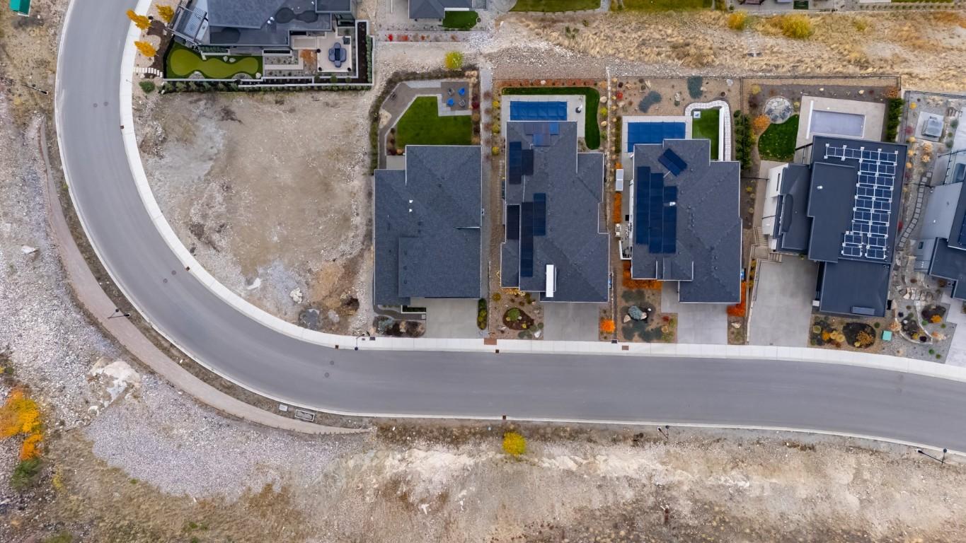 









9874


Beacon Hill

Drive,
Lake Country,




BC
V4V 0A9

