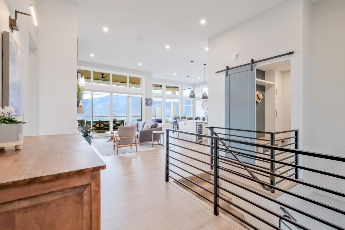 









9874


Beacon Hill

Drive,
Lake Country,




BC
V4V 0A9

