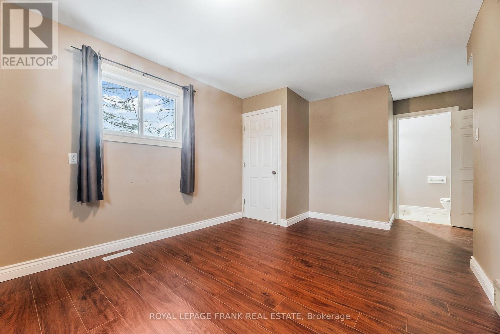 












11 MARY STREET E

,
Kawartha Lakes (Omemee),




Ontario
K0L2W0

