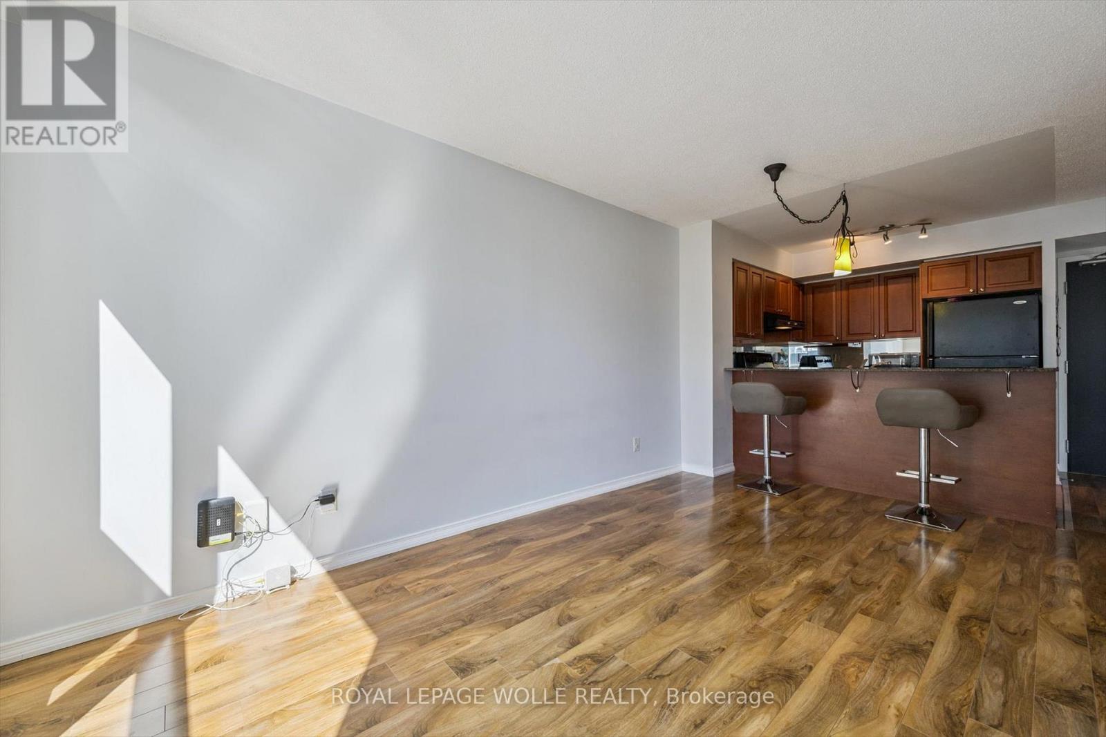 












1109 - 230 KING STREET E

,
Toronto,




Ontario
M5A1K5

