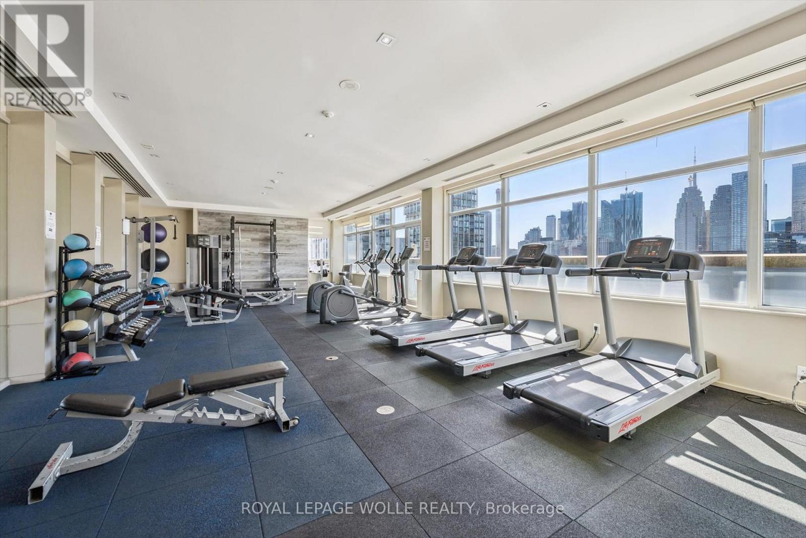 












1109 - 230 KING STREET E

,
Toronto,




Ontario
M5A1K5

