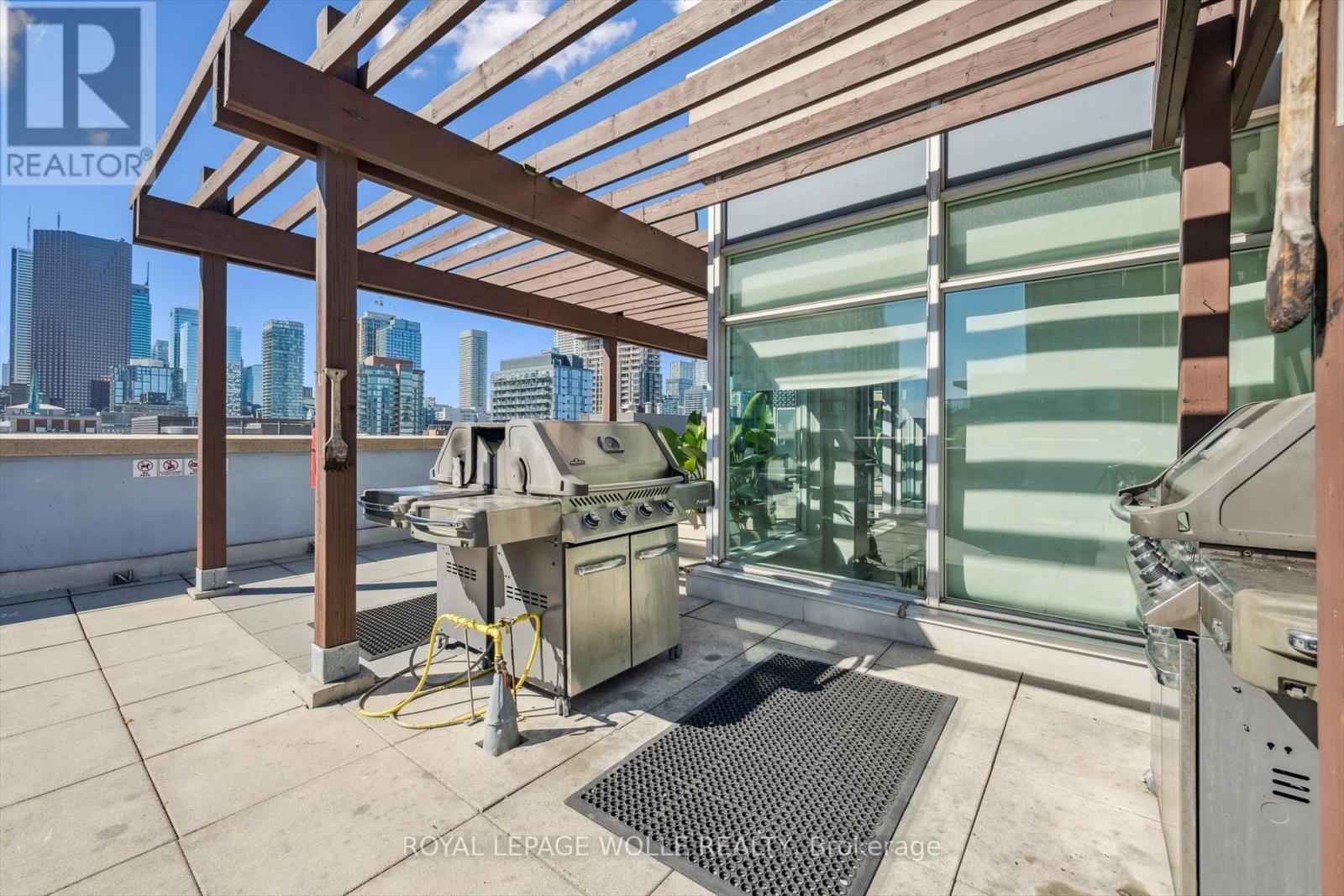 












1109 - 230 KING STREET E

,
Toronto,




Ontario
M5A1K5

