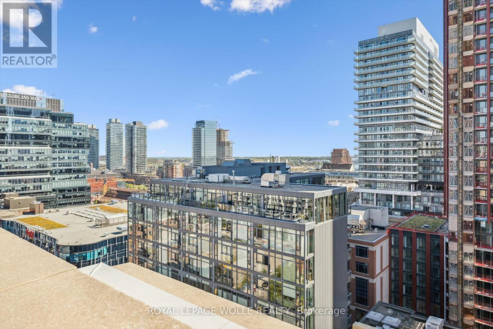 












1109 - 230 KING STREET E

,
Toronto,




Ontario
M5A1K5

