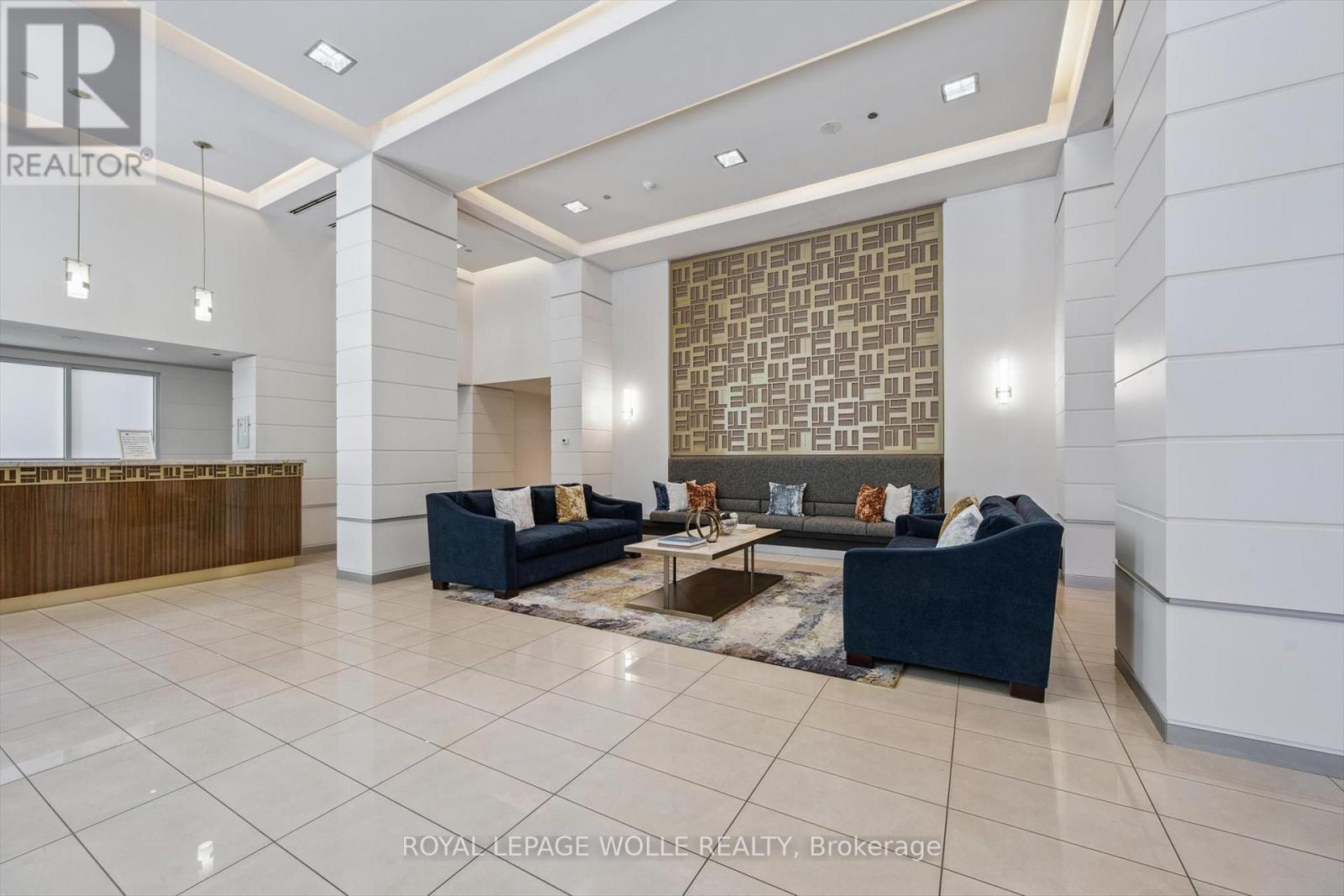 












1109 - 230 KING STREET E

,
Toronto,




Ontario
M5A1K5

