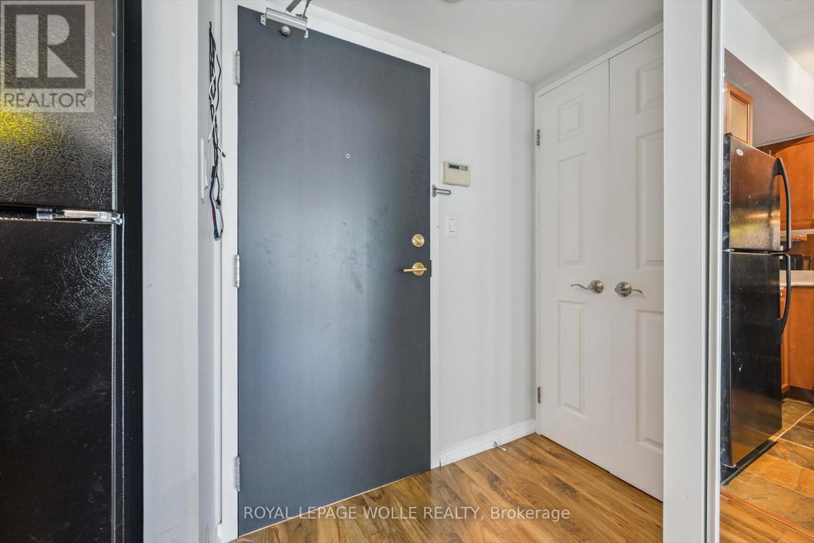 












1109 - 230 KING STREET E

,
Toronto,




Ontario
M5A1K5

