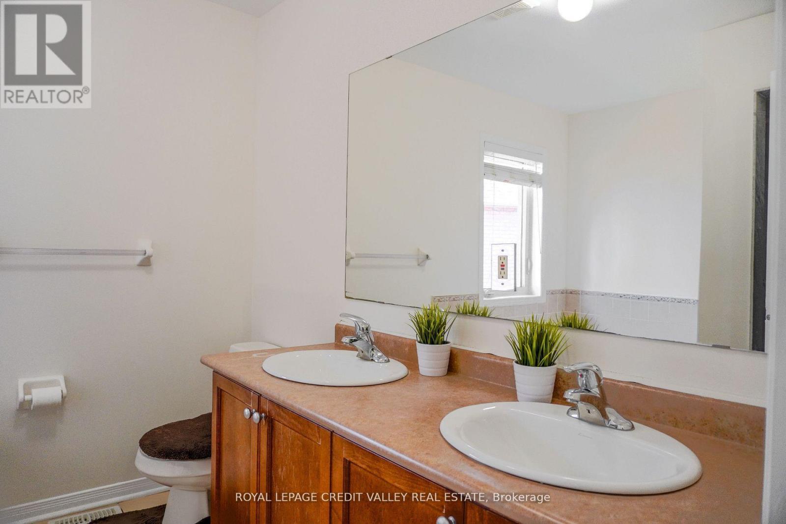 












72 KILREA WAY

,
Brampton,




Ontario
L6X0R3

