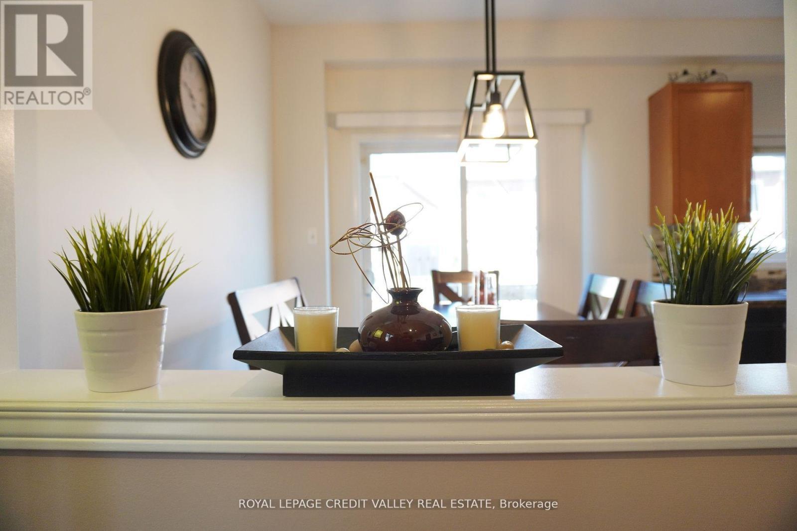 












72 KILREA WAY

,
Brampton,




Ontario
L6X0R3

