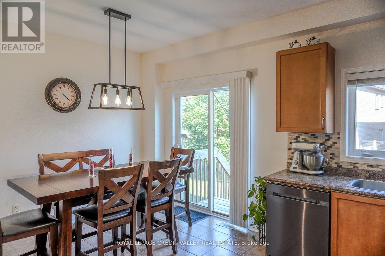 












72 KILREA WAY

,
Brampton,




Ontario
L6X0R3

