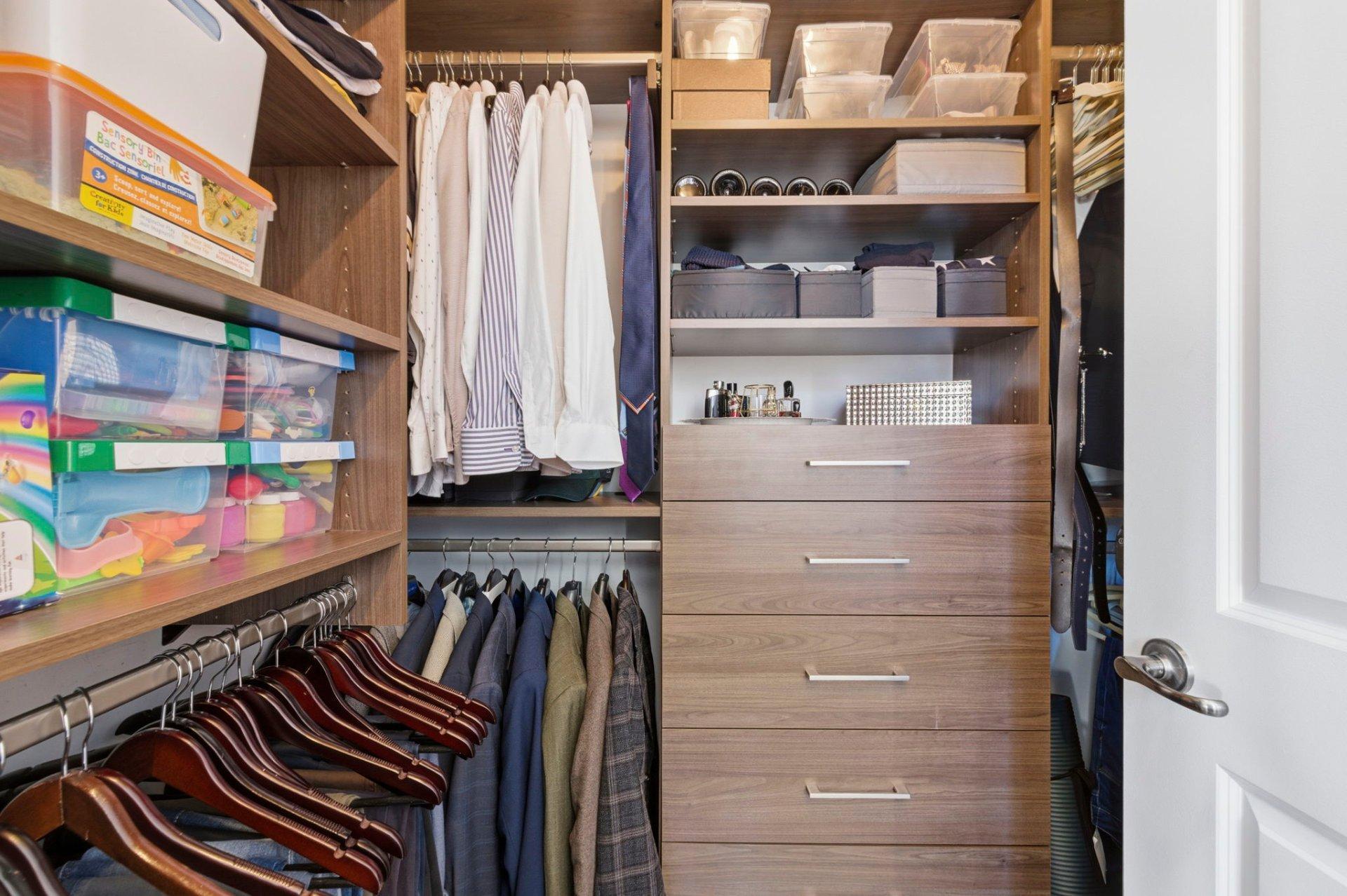 









2300


Rue Modigliani

, 301,
Montréal (Saint-Laurent),




QC
H4R0J1

