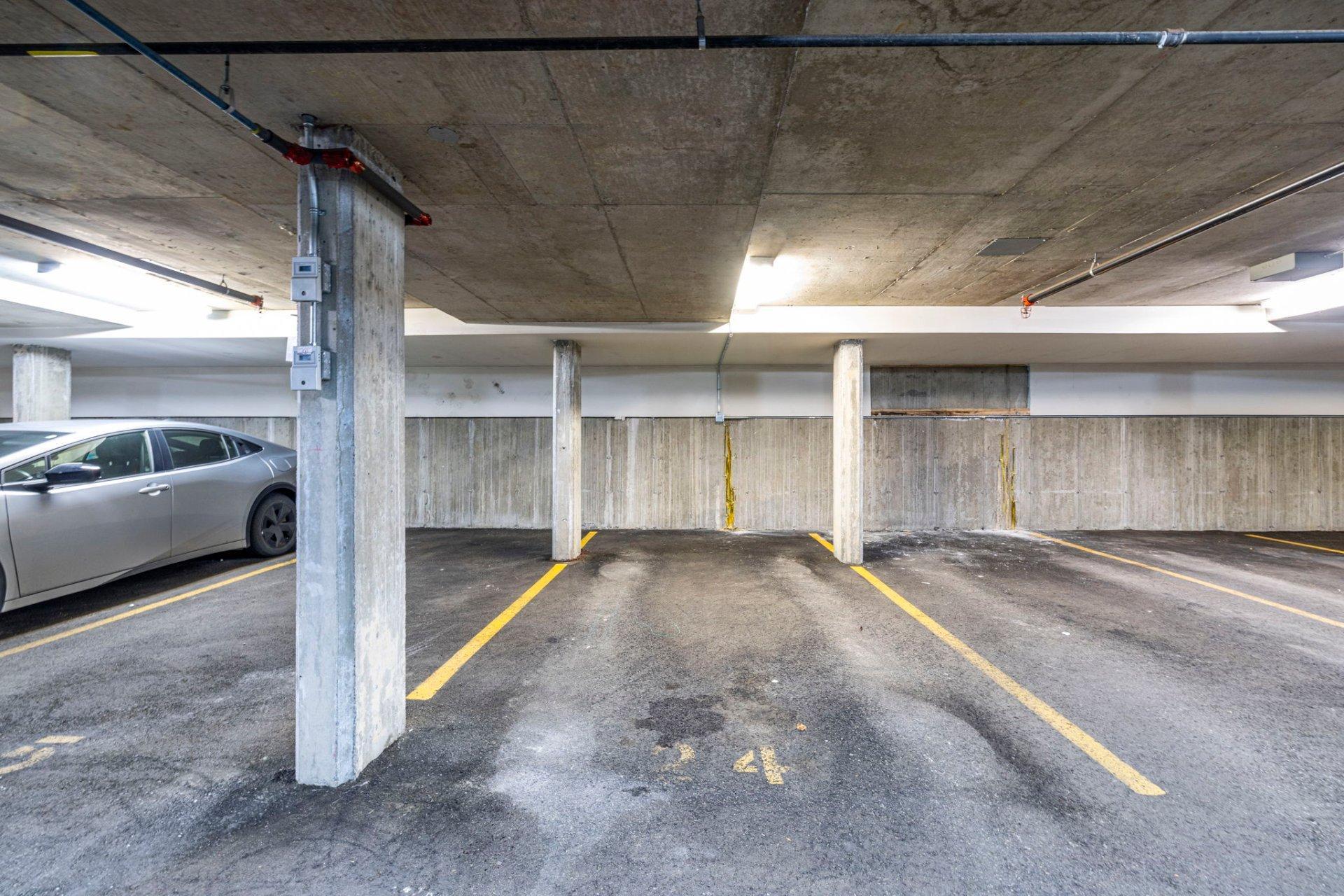 









2300


Rue Modigliani

, 301,
Montréal (Saint-Laurent),




QC
H4R0J1

