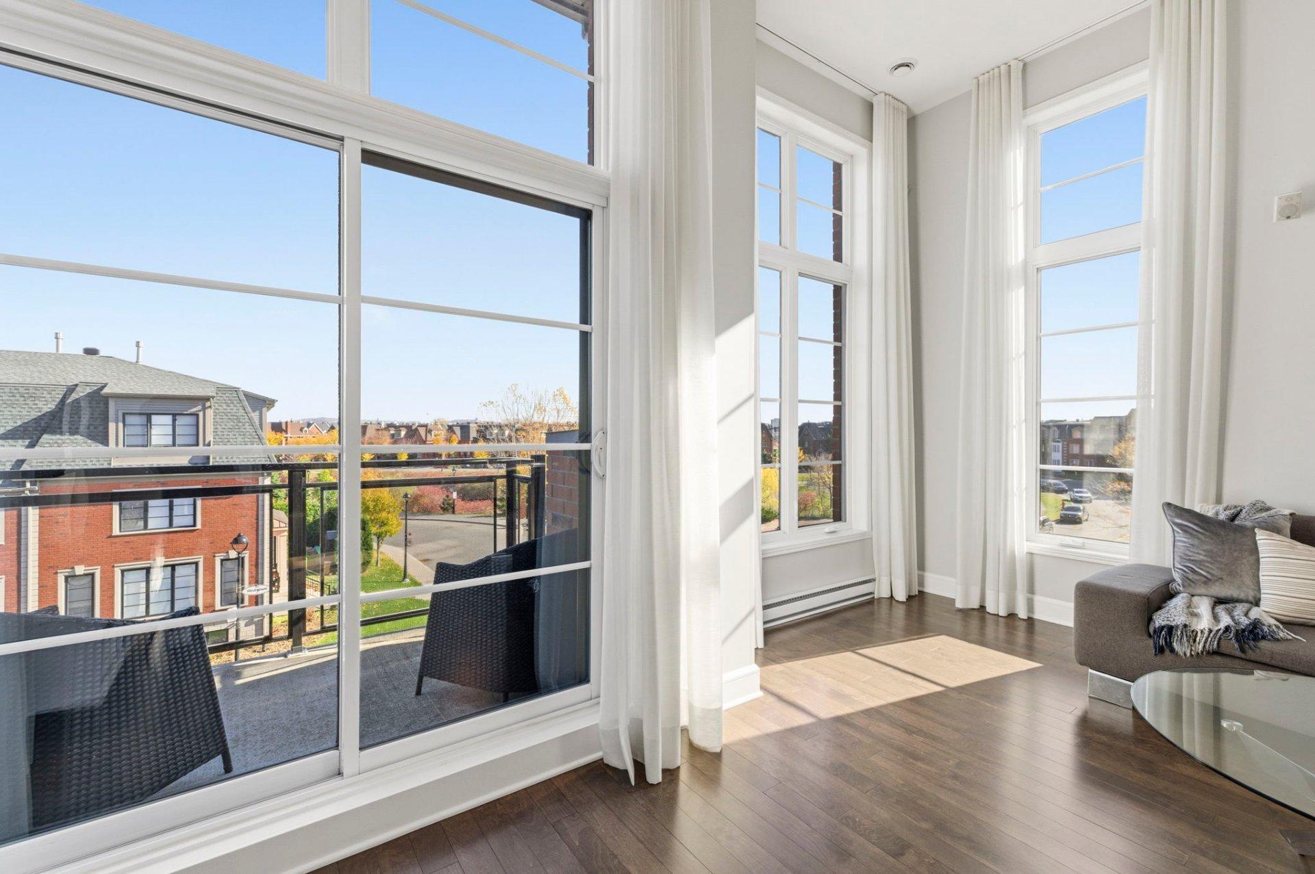 









2300


Rue Modigliani

, 301,
Montréal (Saint-Laurent),




QC
H4R0J1

