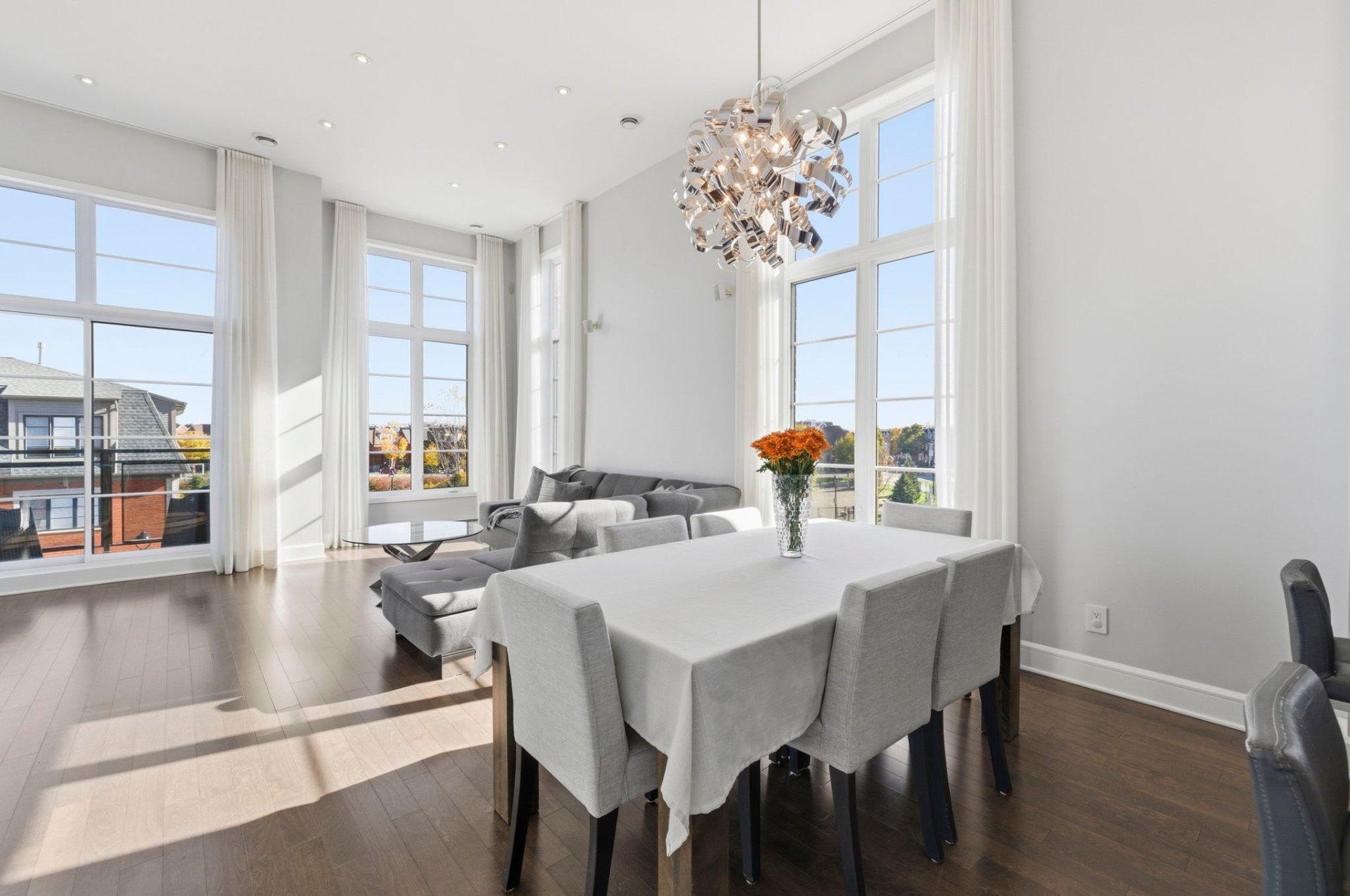 









2300


Rue Modigliani

, 301,
Montréal (Saint-Laurent),




QC
H4R0J1

