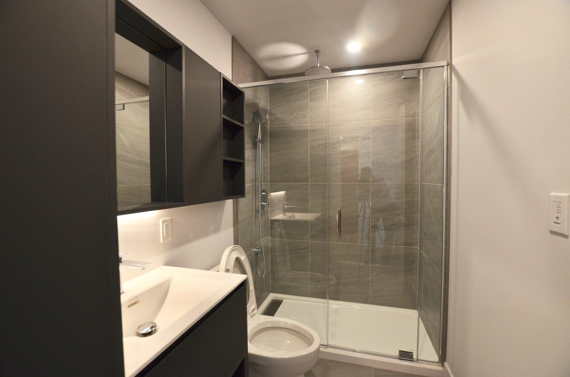 









1500


Boul. René-Lévesque O.

, 1701,
Montréal (Ville-Marie),




QC
H3G2H1

