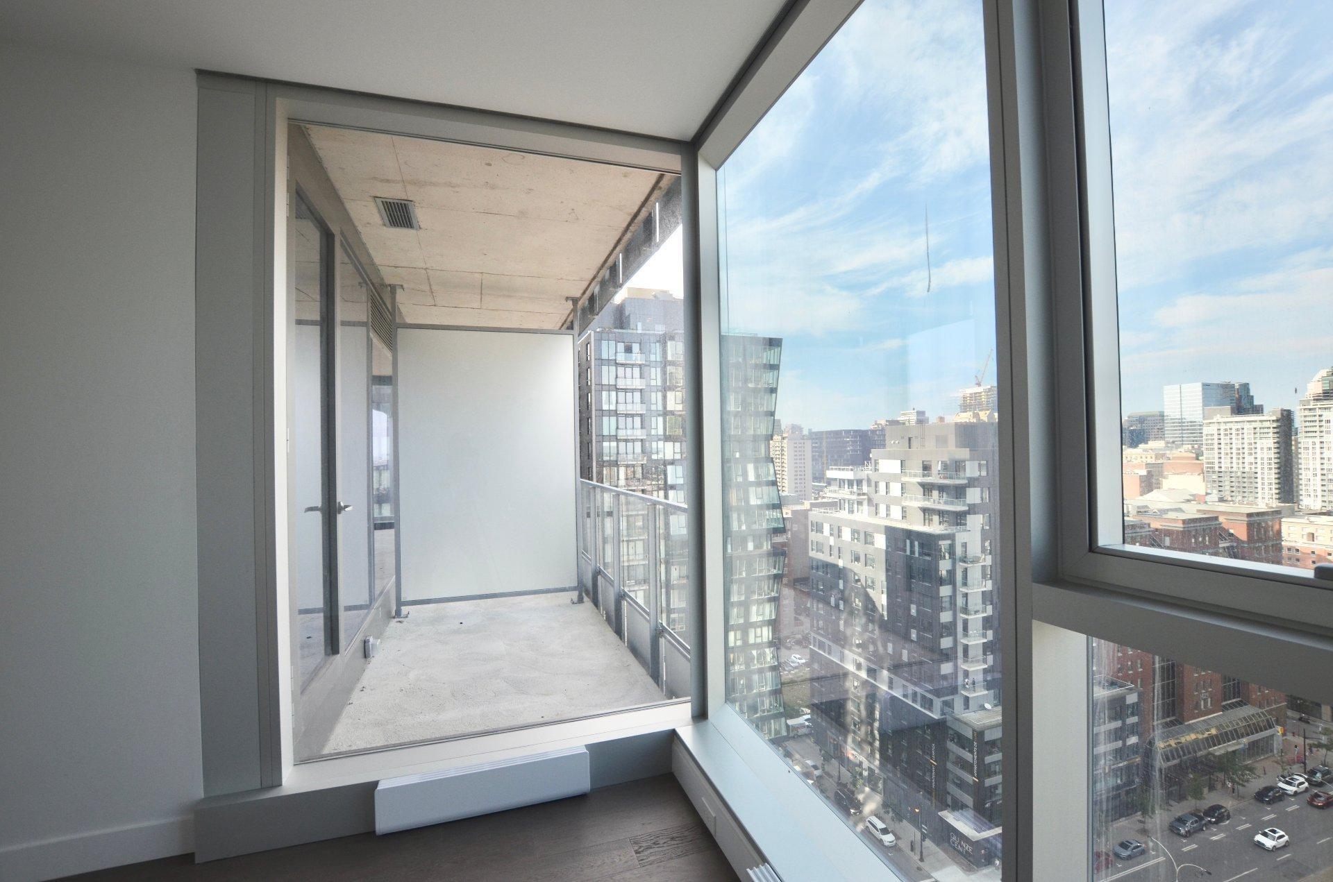 









1500


Boul. René-Lévesque O.

, 1701,
Montréal (Ville-Marie),




QC
H3G2H1

