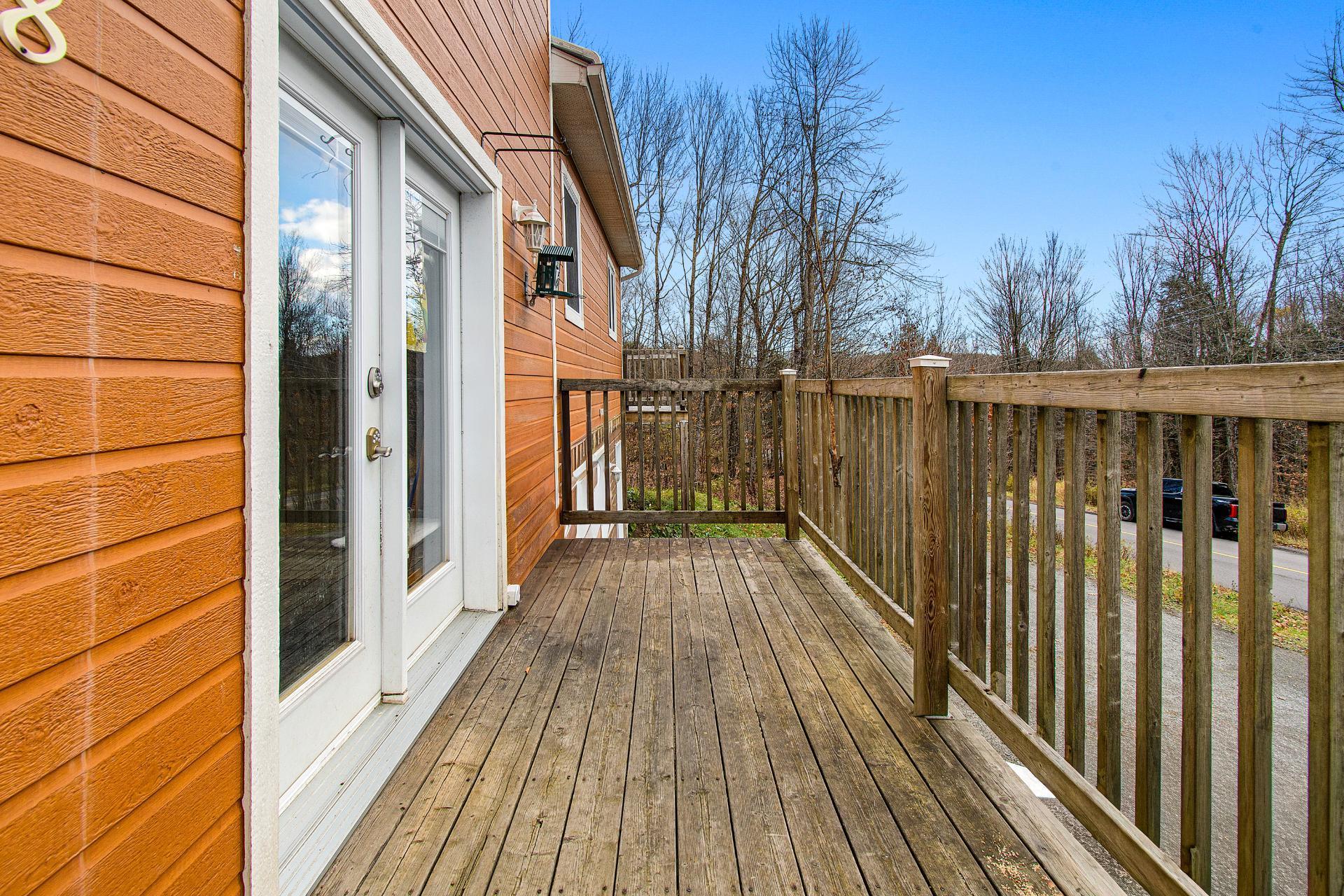 









228


Ch. de la Carrière

,
Brownsburg-Chatham,




QC
J8H1K9

