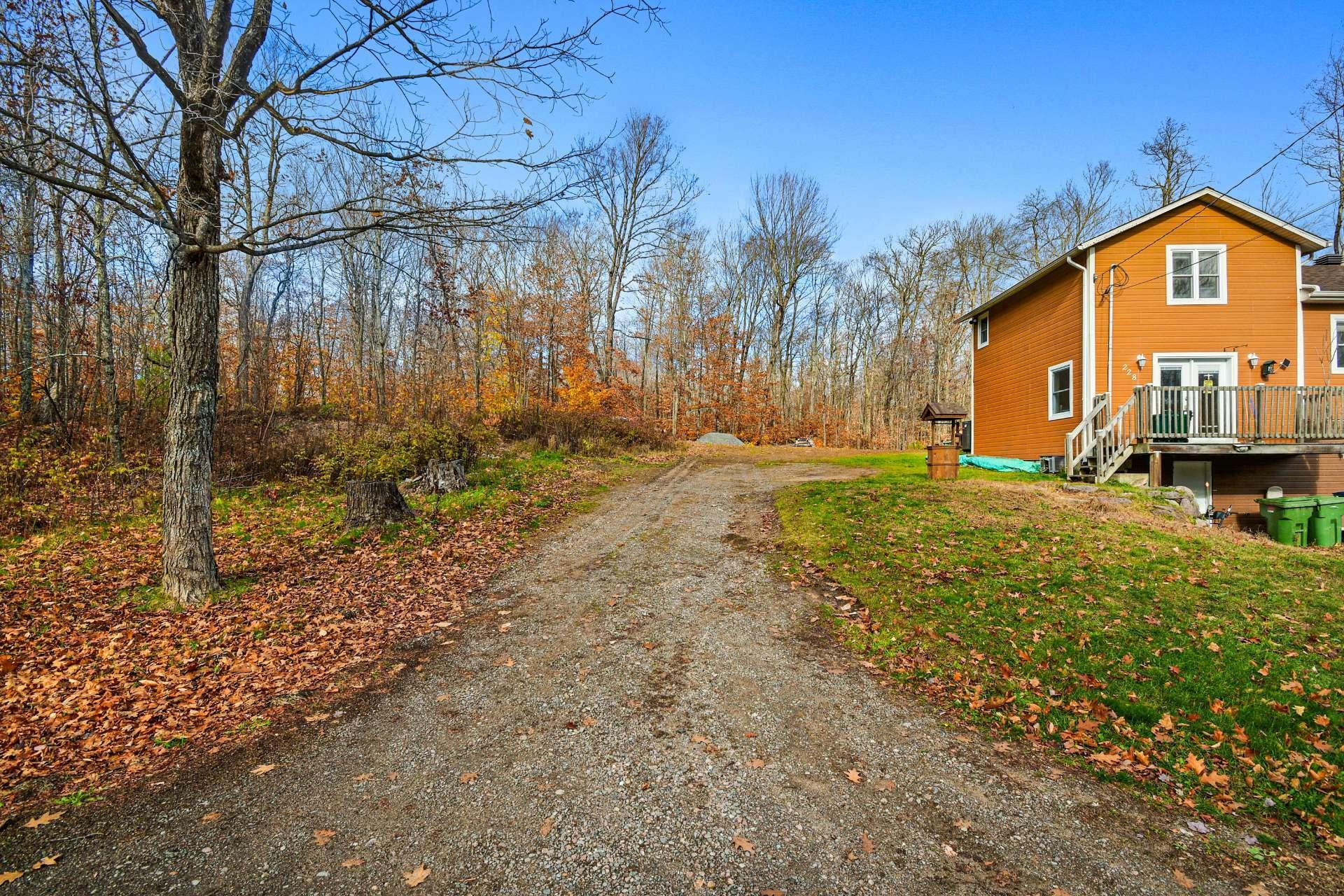 









228


Ch. de la Carrière

,
Brownsburg-Chatham,




QC
J8H1K9

