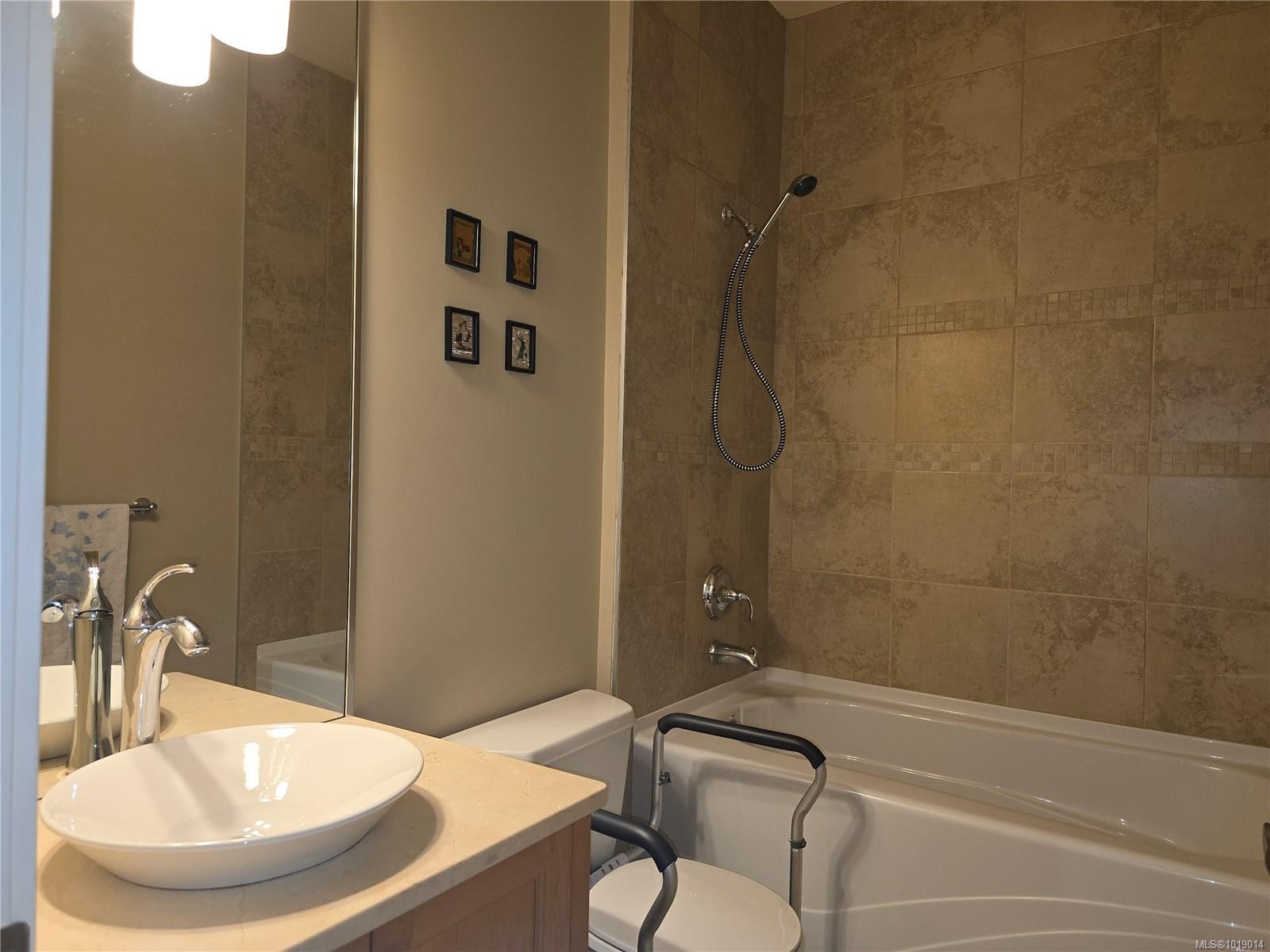 









6728


Dickinson

Rd, 404,
Nanaimo,




BC
V9V 1T3

