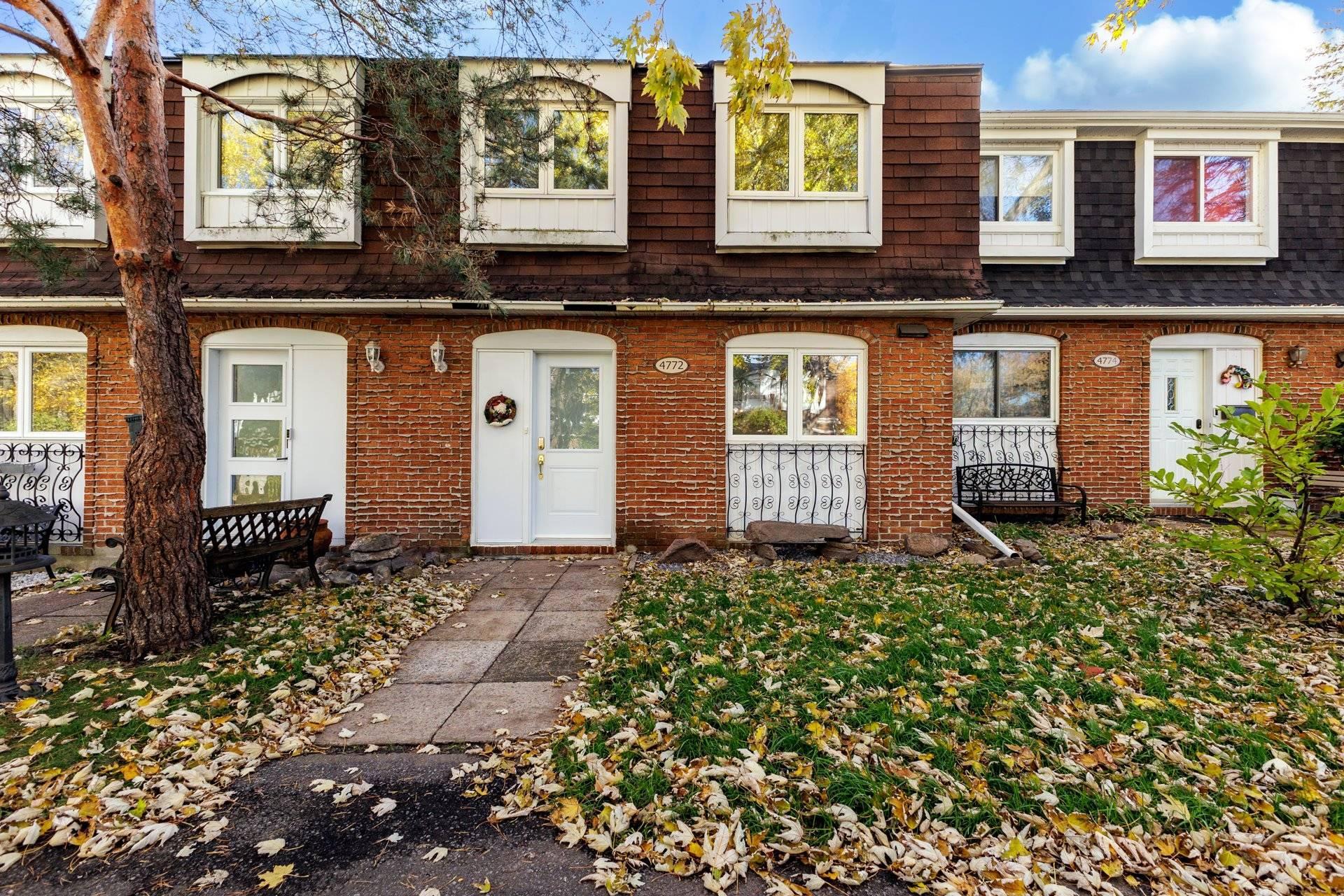 









4772


Rue Lake

,
Dollard-des-Ormeaux,




QC
H9G1G8

