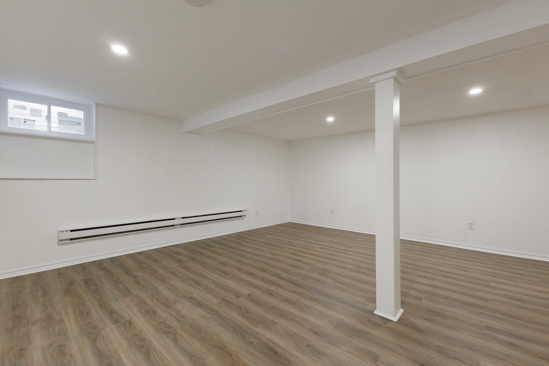 









4772


Rue Lake

,
Dollard-des-Ormeaux,




QC
H9G1G8

