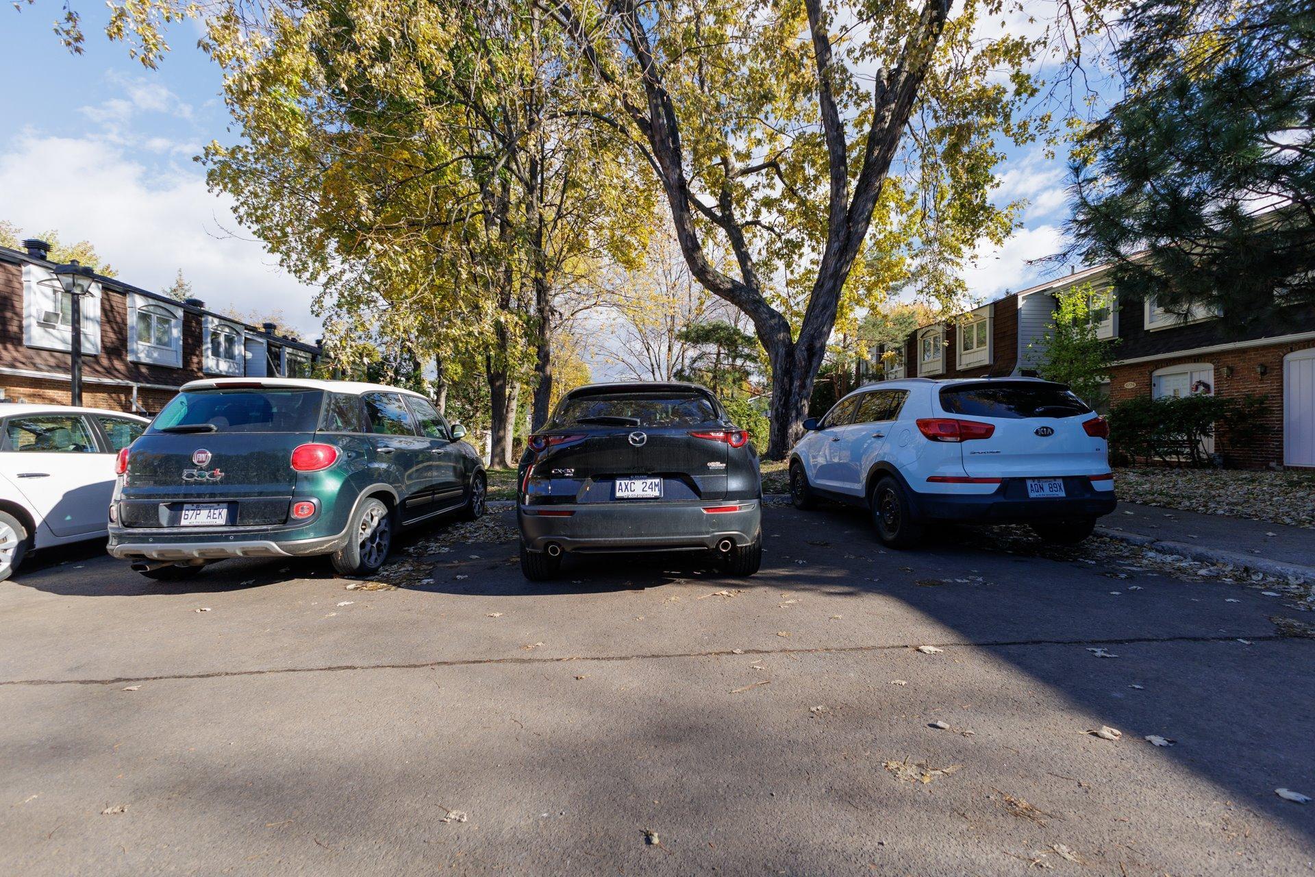 









4772


Rue Lake

,
Dollard-des-Ormeaux,




QC
H9G1G8

