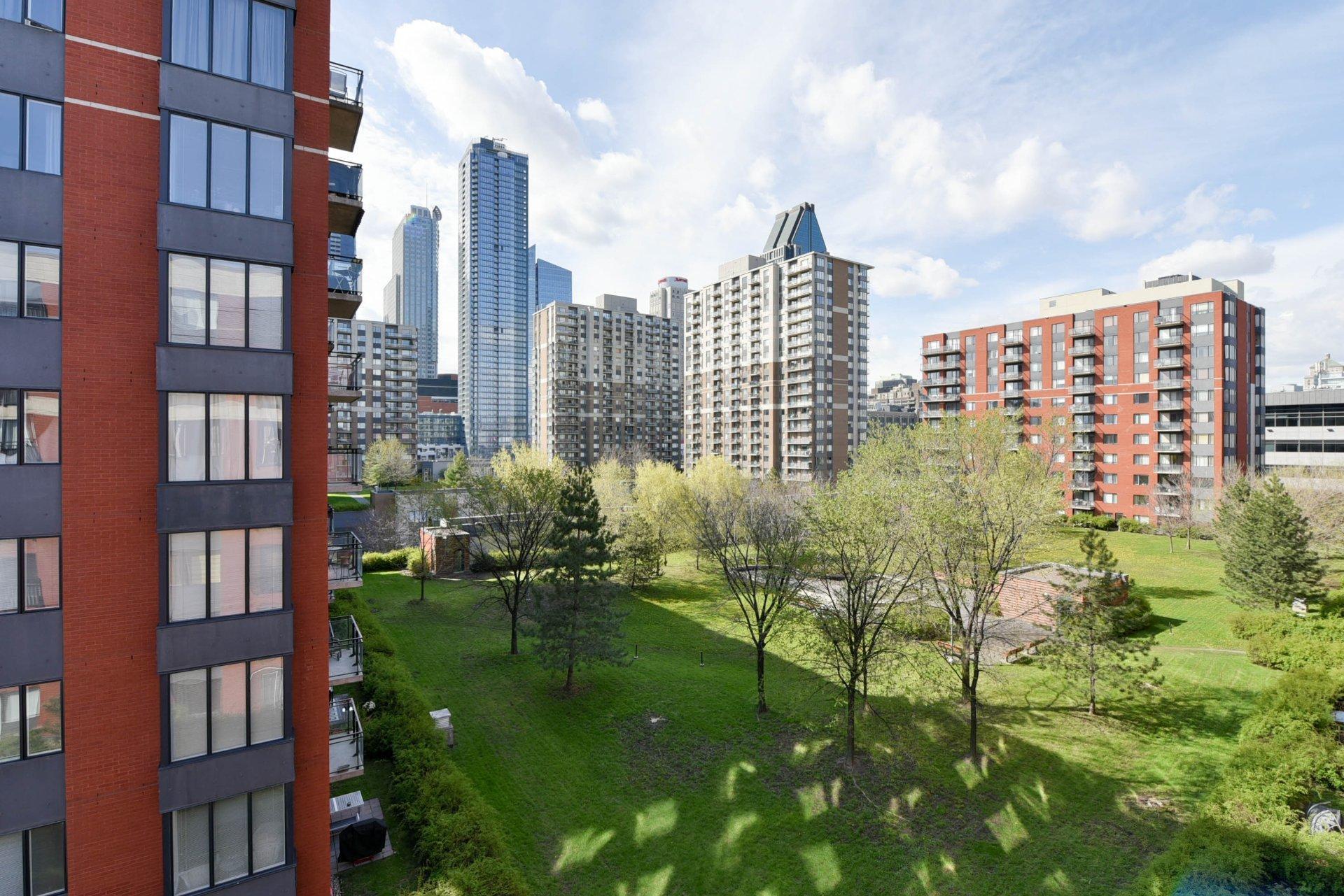 









1225


Rue Notre-Dame O.

, 426,
Montréal (Ville-Marie),




QC
H3C6S3

