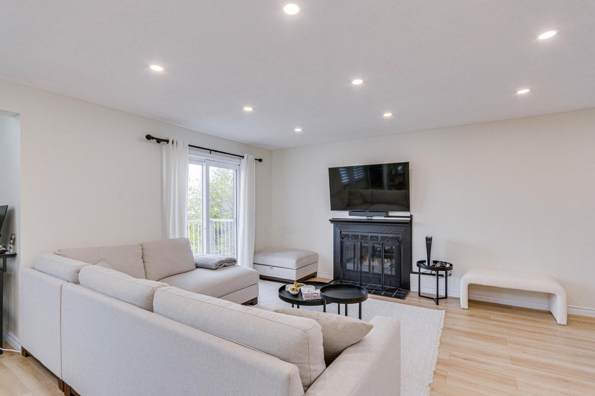 









55


Rue de Sauternes

, 3,
Gatineau (Gatineau),




QC
J8R2S8

